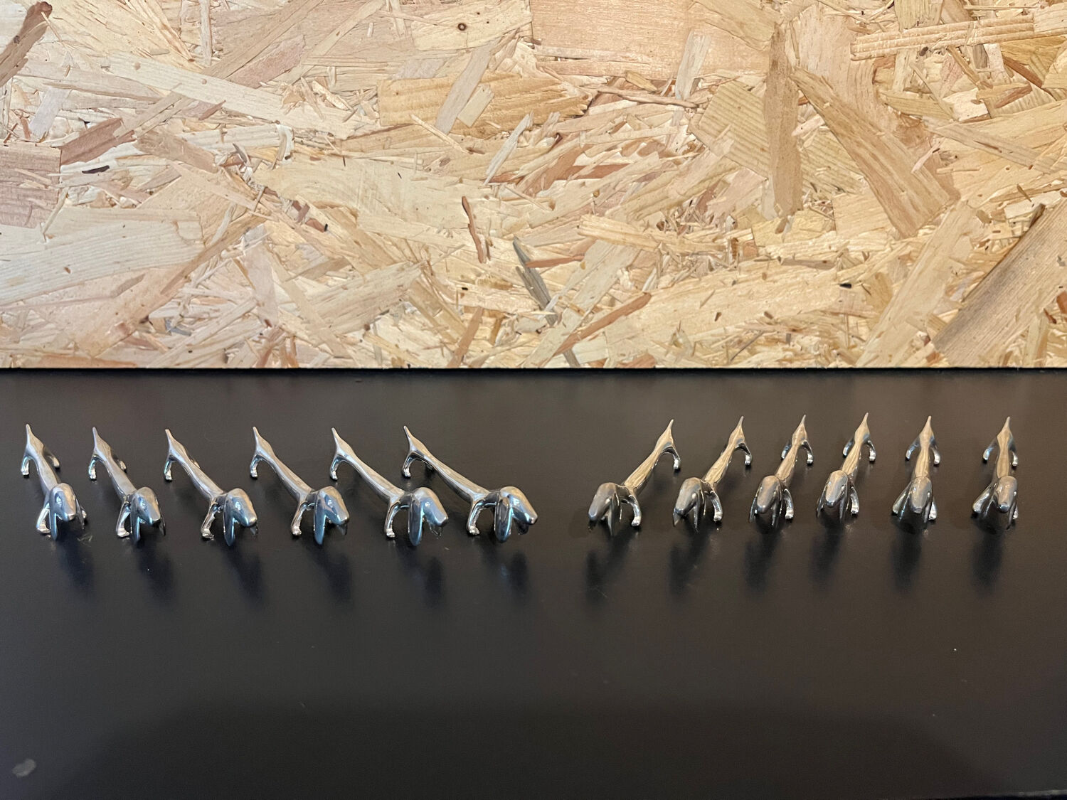 12 doors covered vintage metal knife