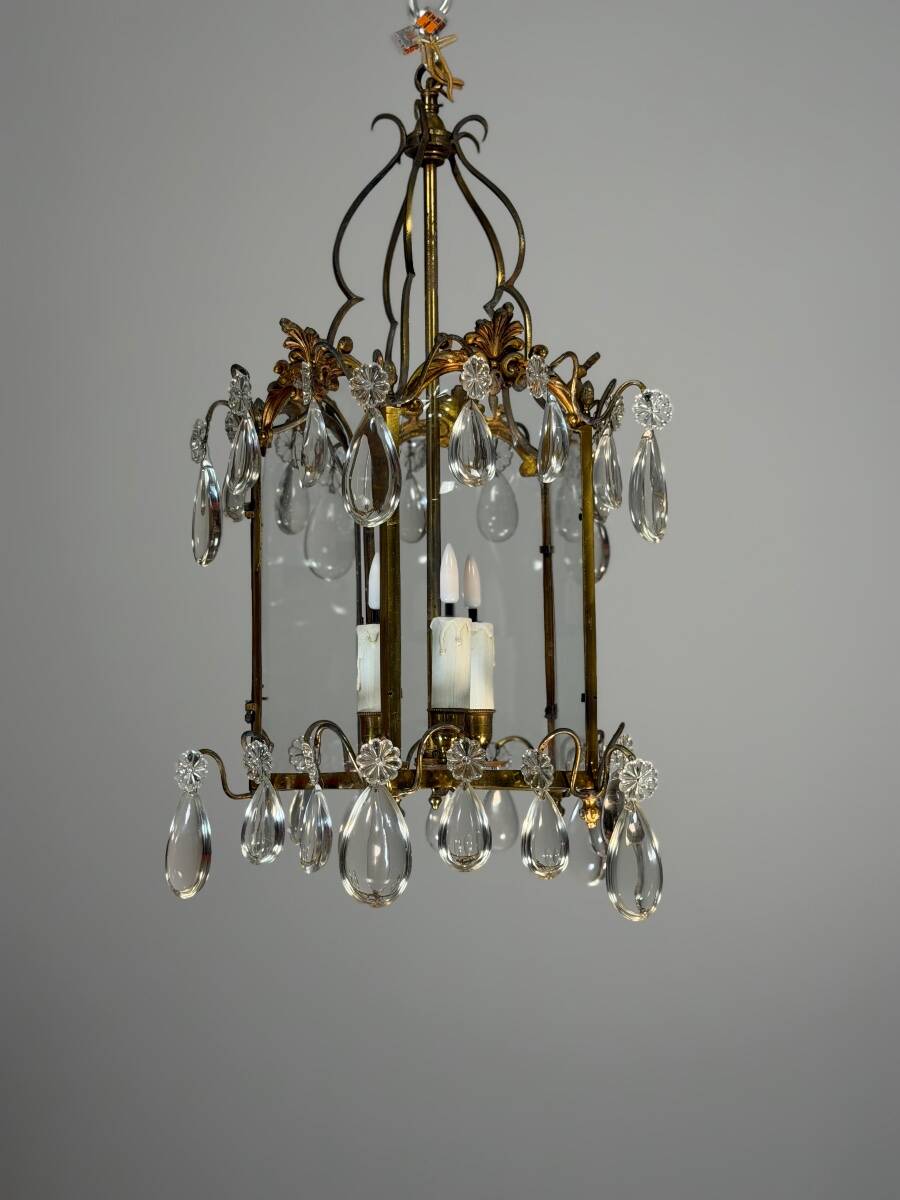 Louis XV style lantern in bronze with drop-shaped pendants, around 1900.