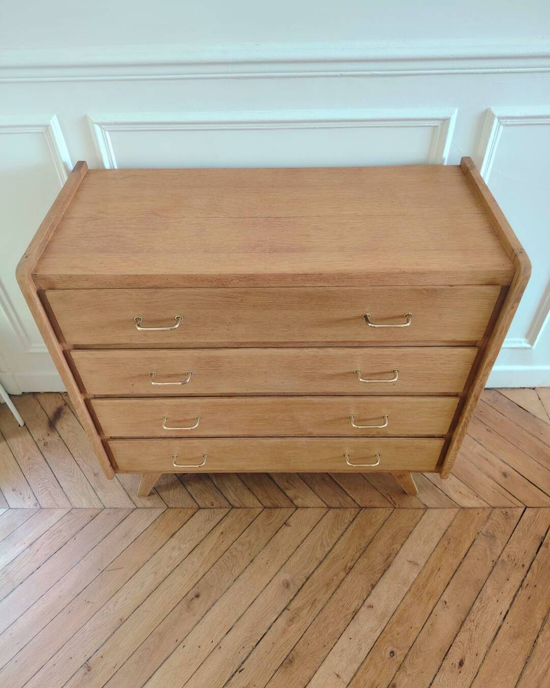 Commode vintage rénovée de style scandinave en chêne massif, années 50-60