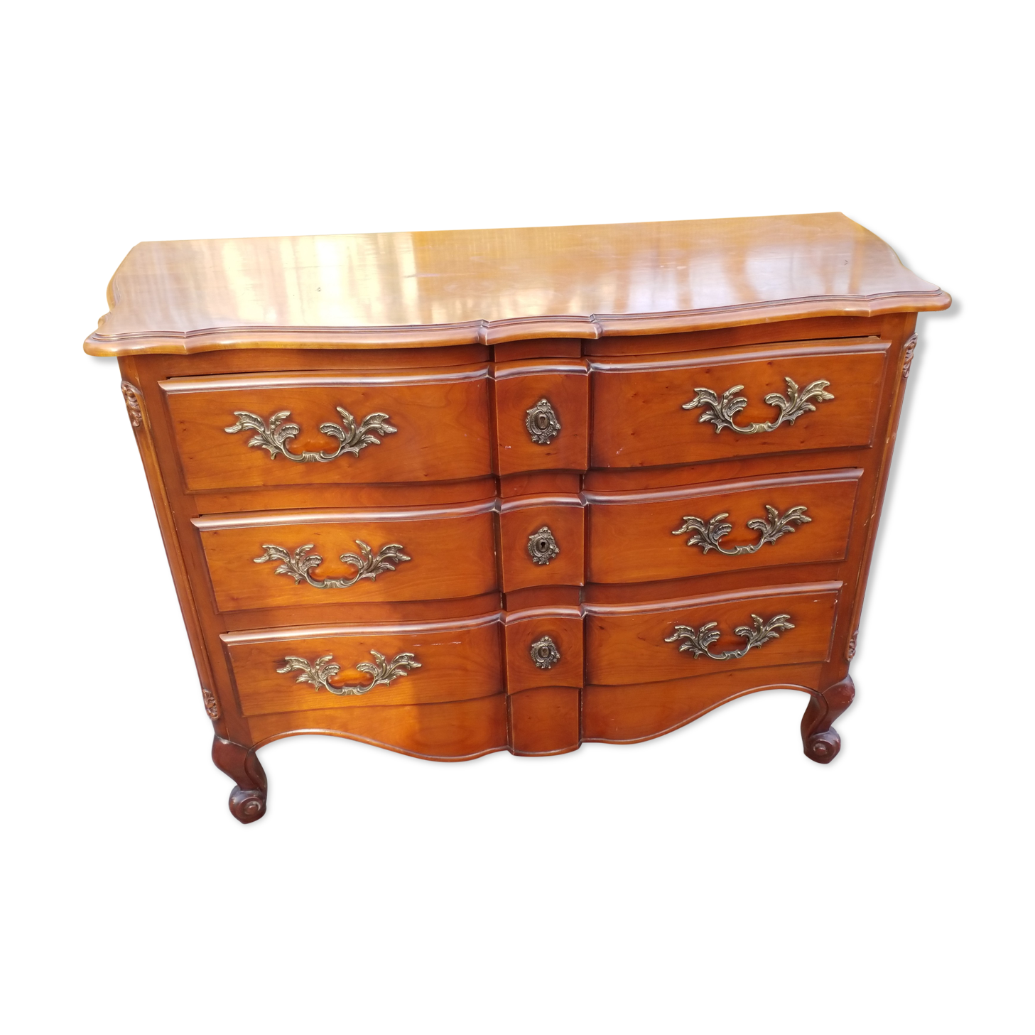 Cherry chest of drawers