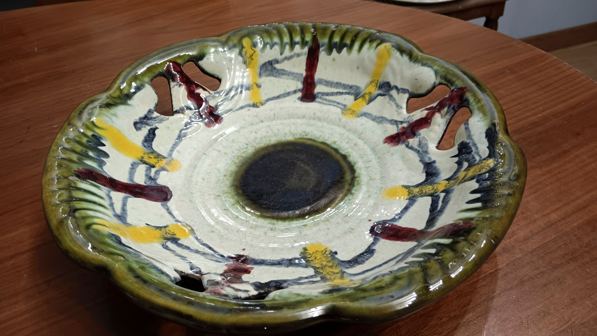 Openwork glazed salad bowl, No. 548. Color green, yellow, brown.