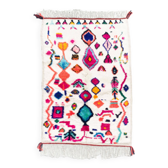 Tapis berbère marocain Azilal à motifs colorés 1,42x0,96m