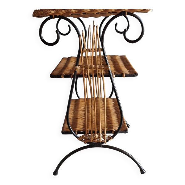 Petit meuble ancien des années 1960 en rotin et fer forgé en forme de lyre