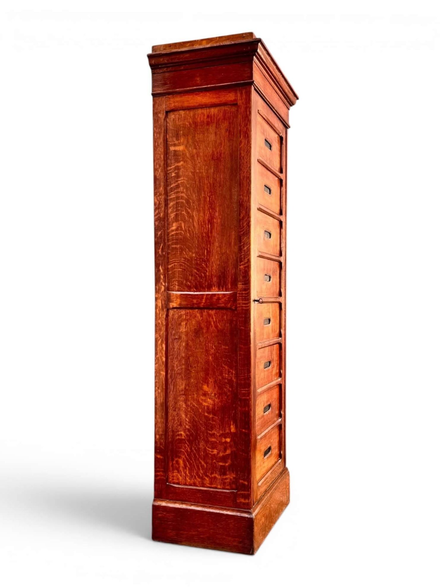 Ancien meuble de métier de la SNCF