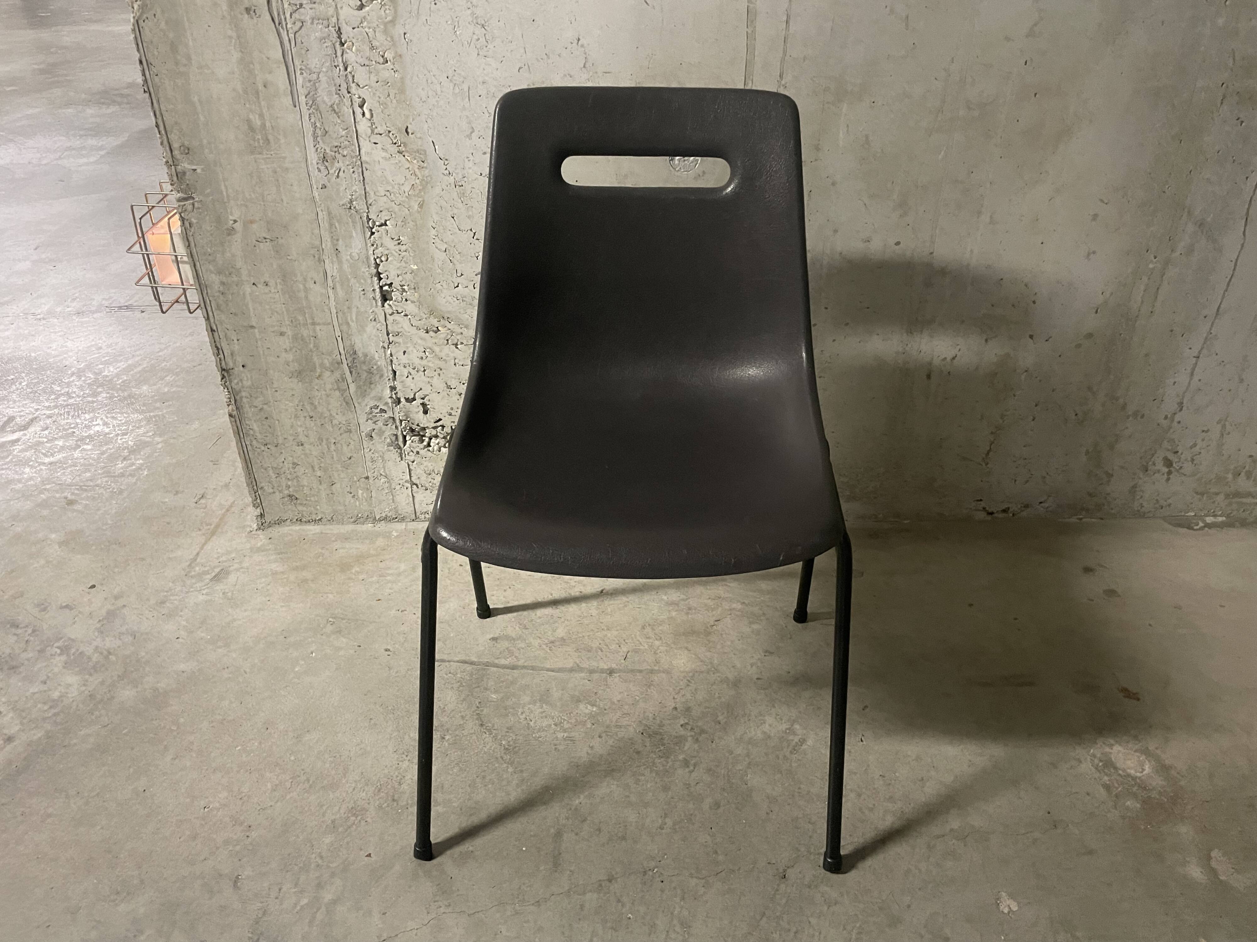 Grosfillex conference chair