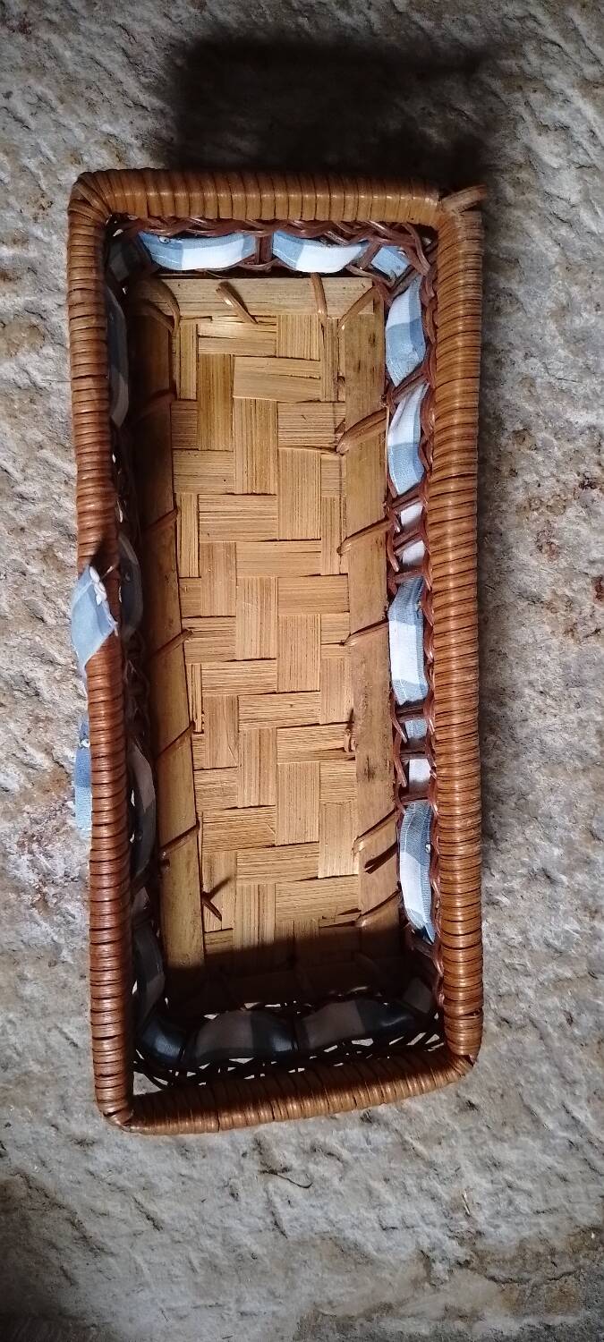 Small vintage basket