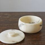 Round box in vintage beige marble