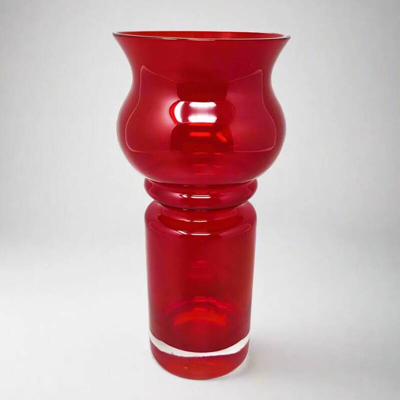 1970s tamara aladin vase tulppaani (#1513) for riihimaki/riihimaen lasi oy