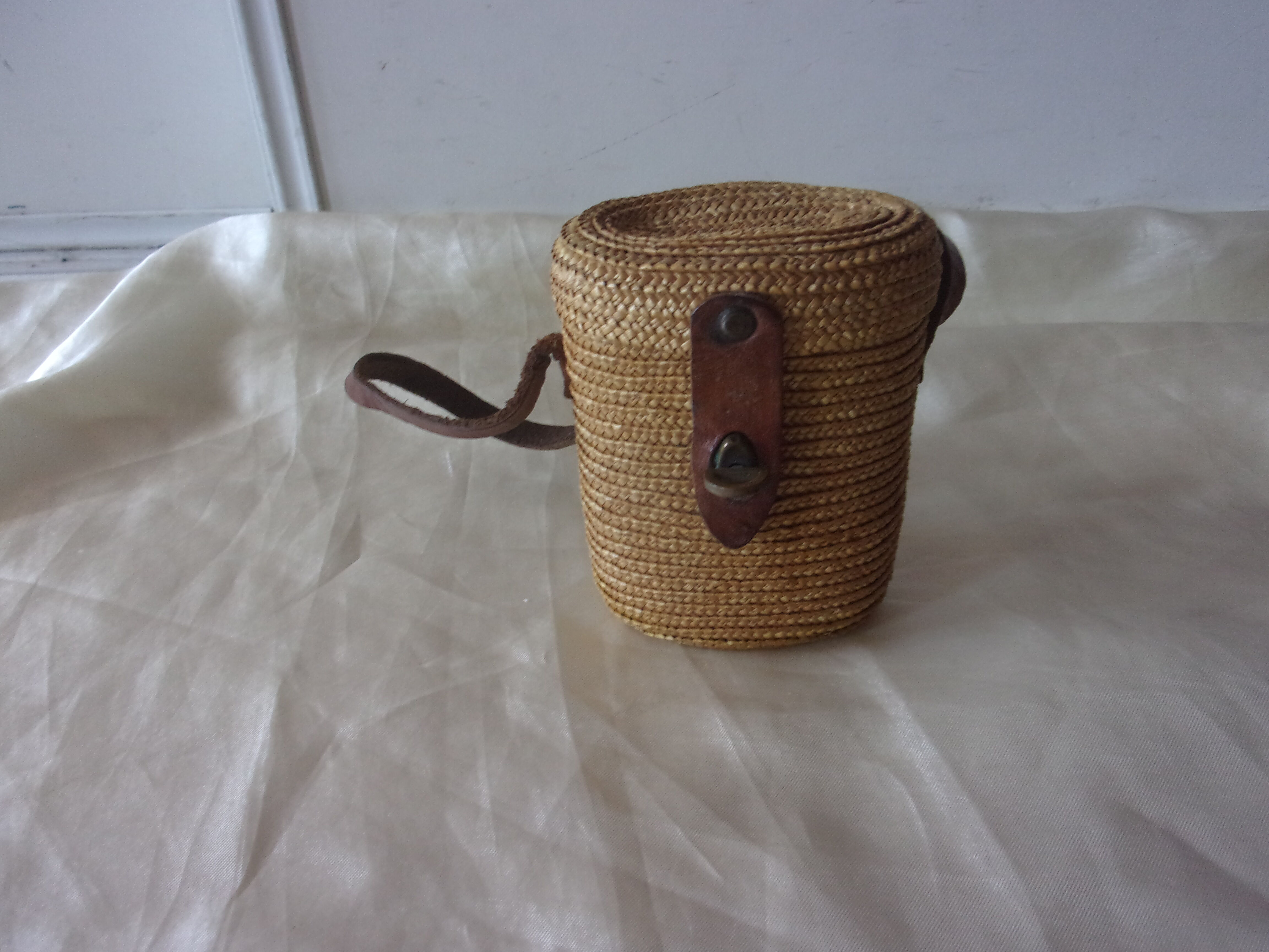 Cure glass and wicker basket