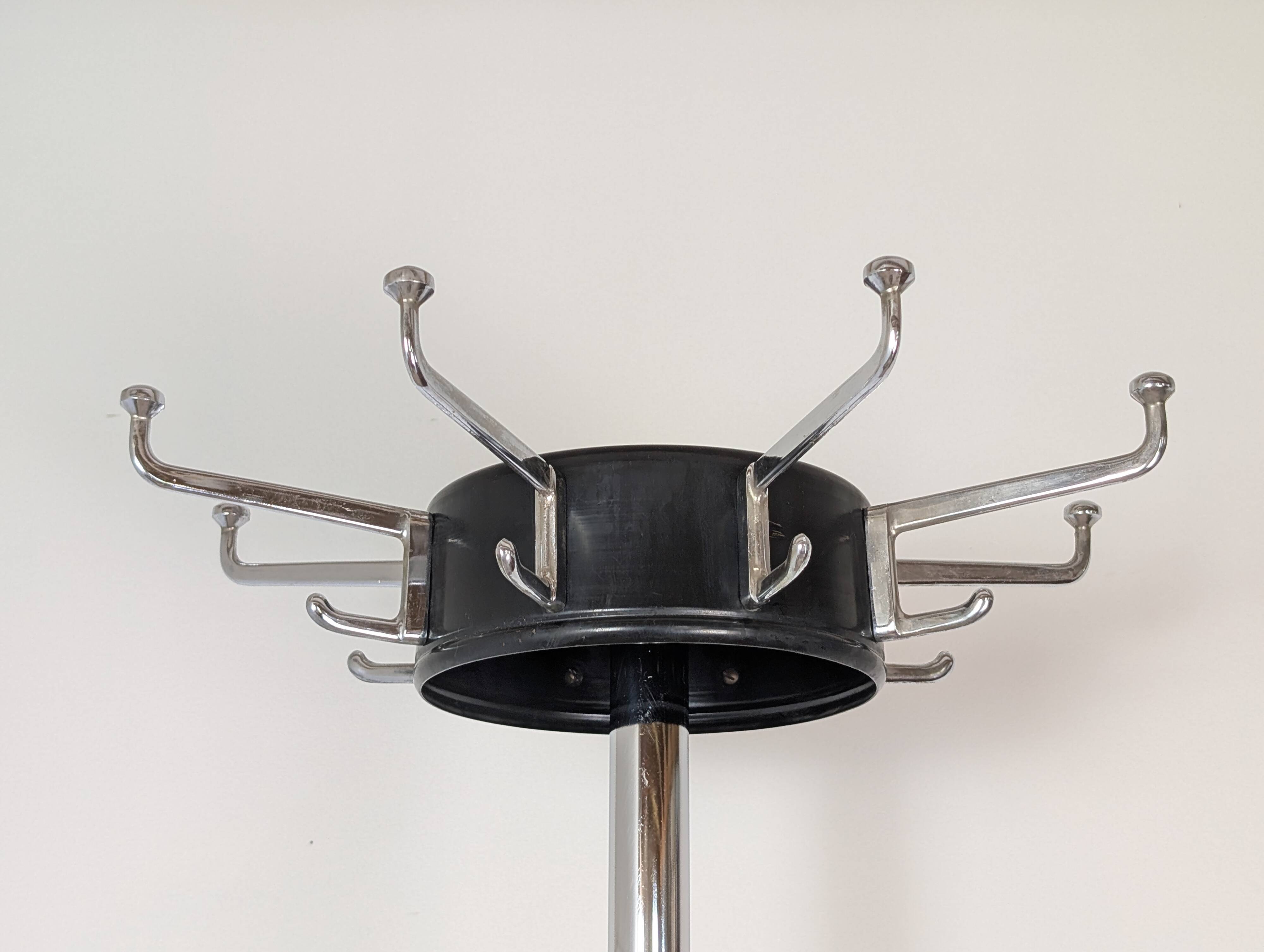 Chrome parrot coat rack