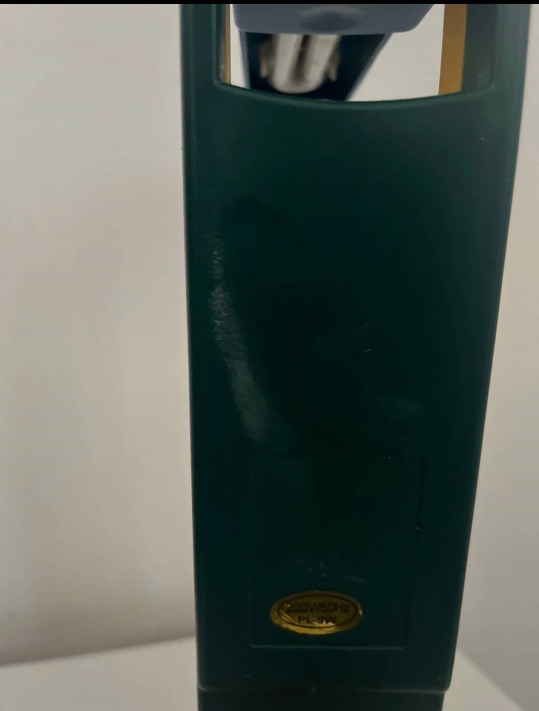 Zigzag lamp in Benetton style Memphis