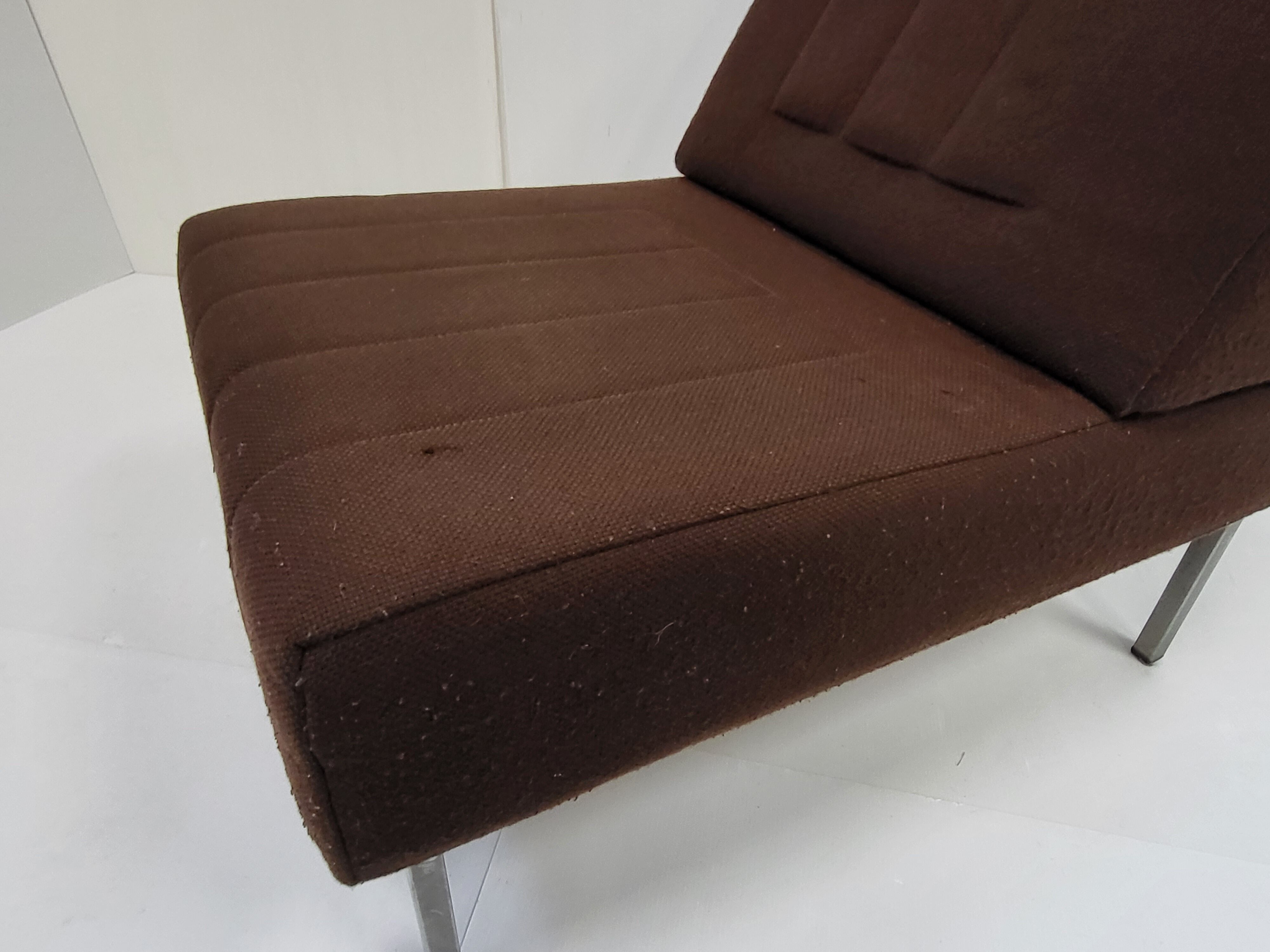 Vintage 1960s lounge chair