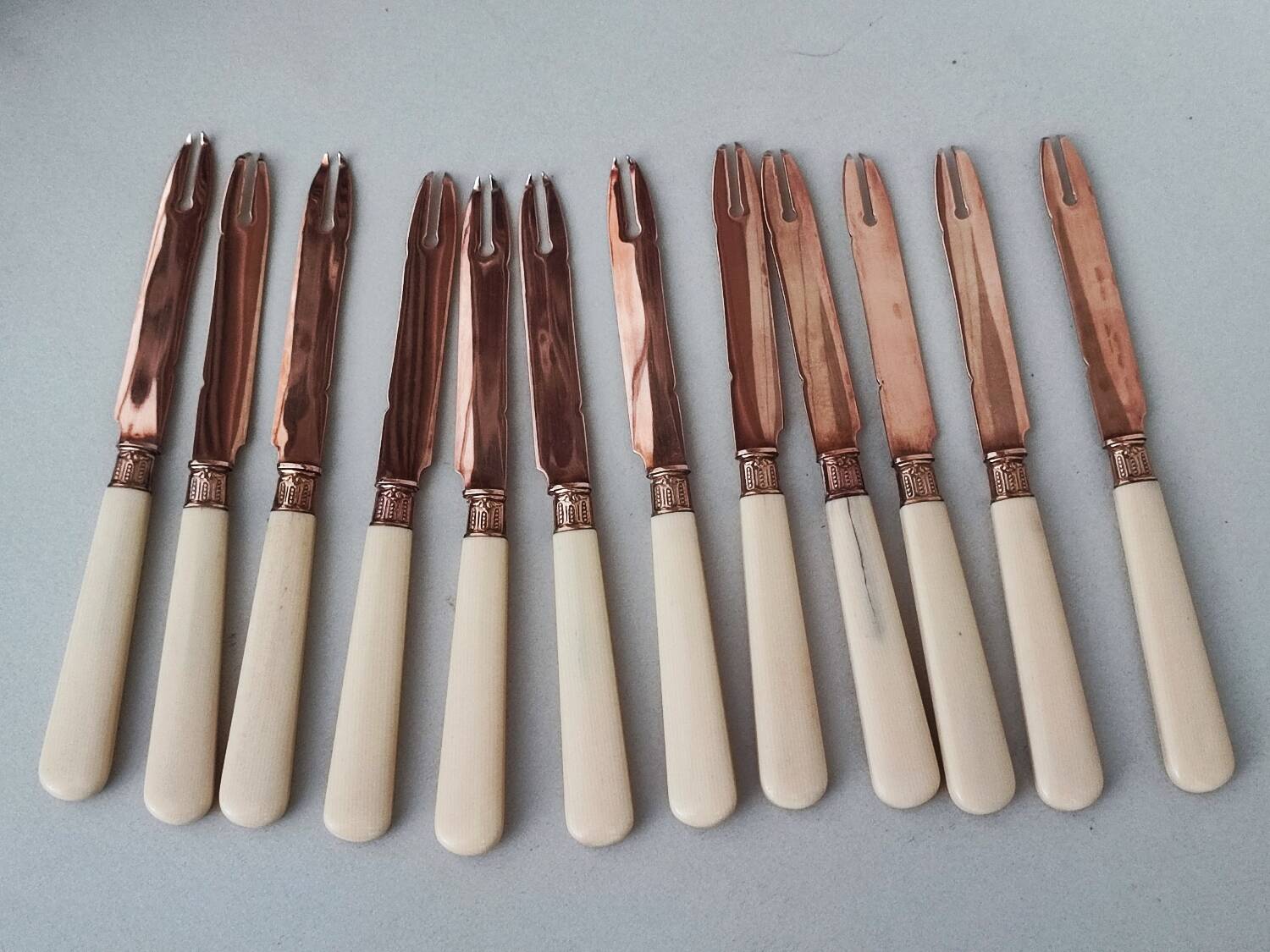 12 giltmetal cheese knives