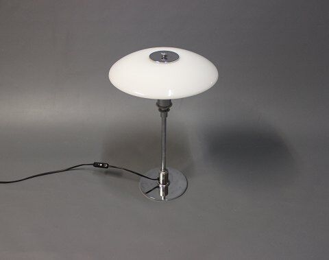 Poul Henningsen 1999 table lamp