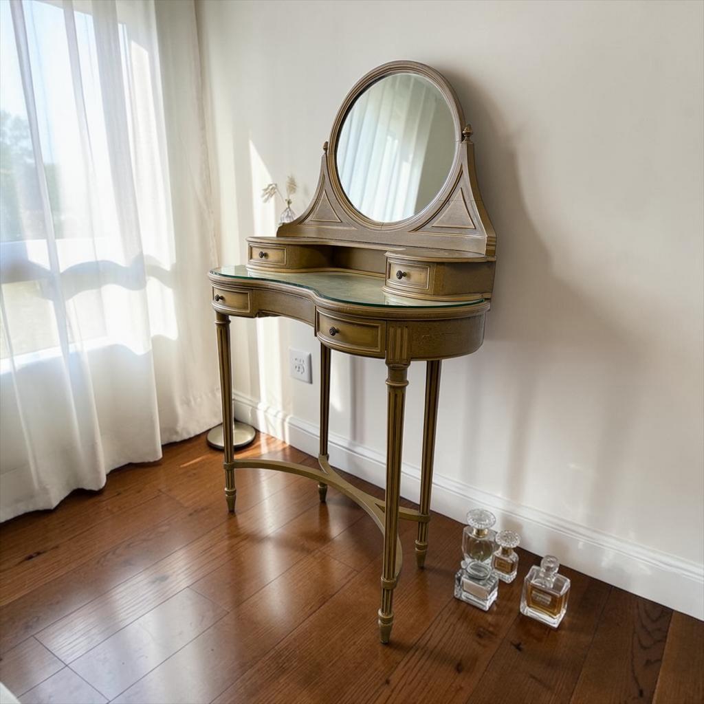 Vintage curved gold console with mirror