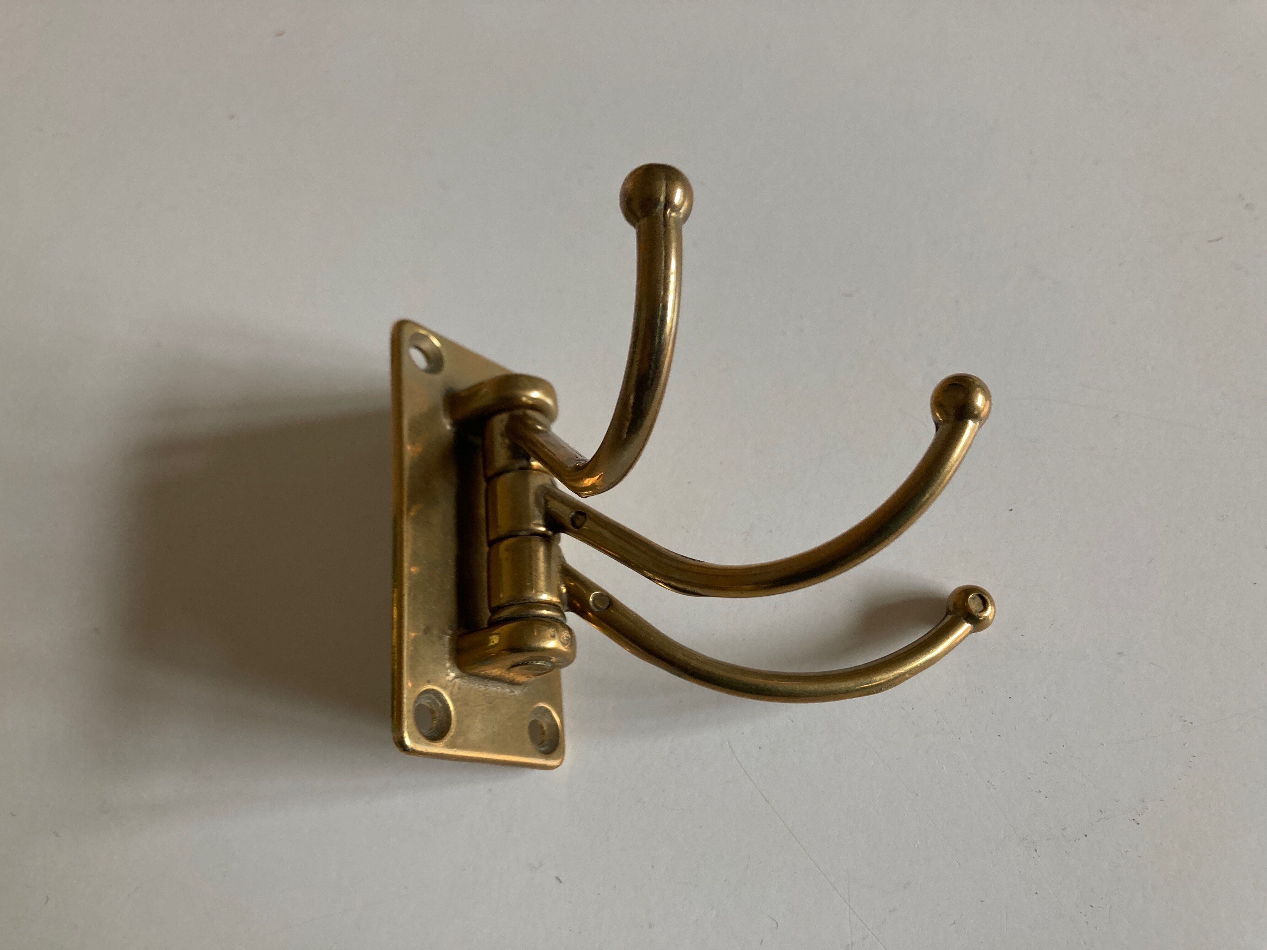 Bronze swivel hook 1950