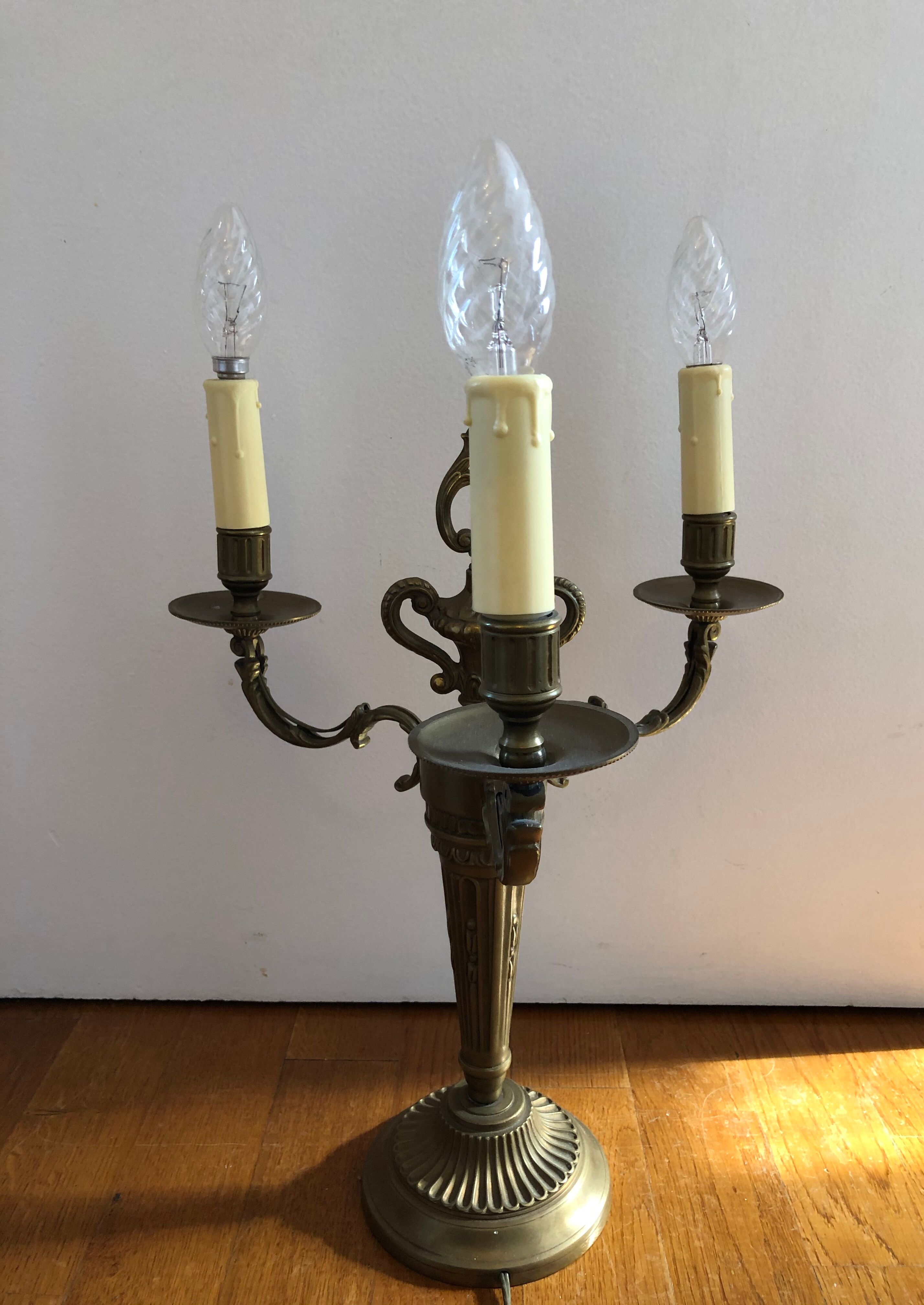 Pair of girandoles with 3 arms of light