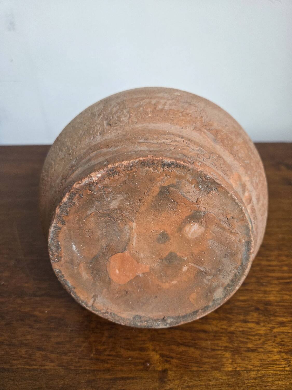 Brutalist terracotta amphora