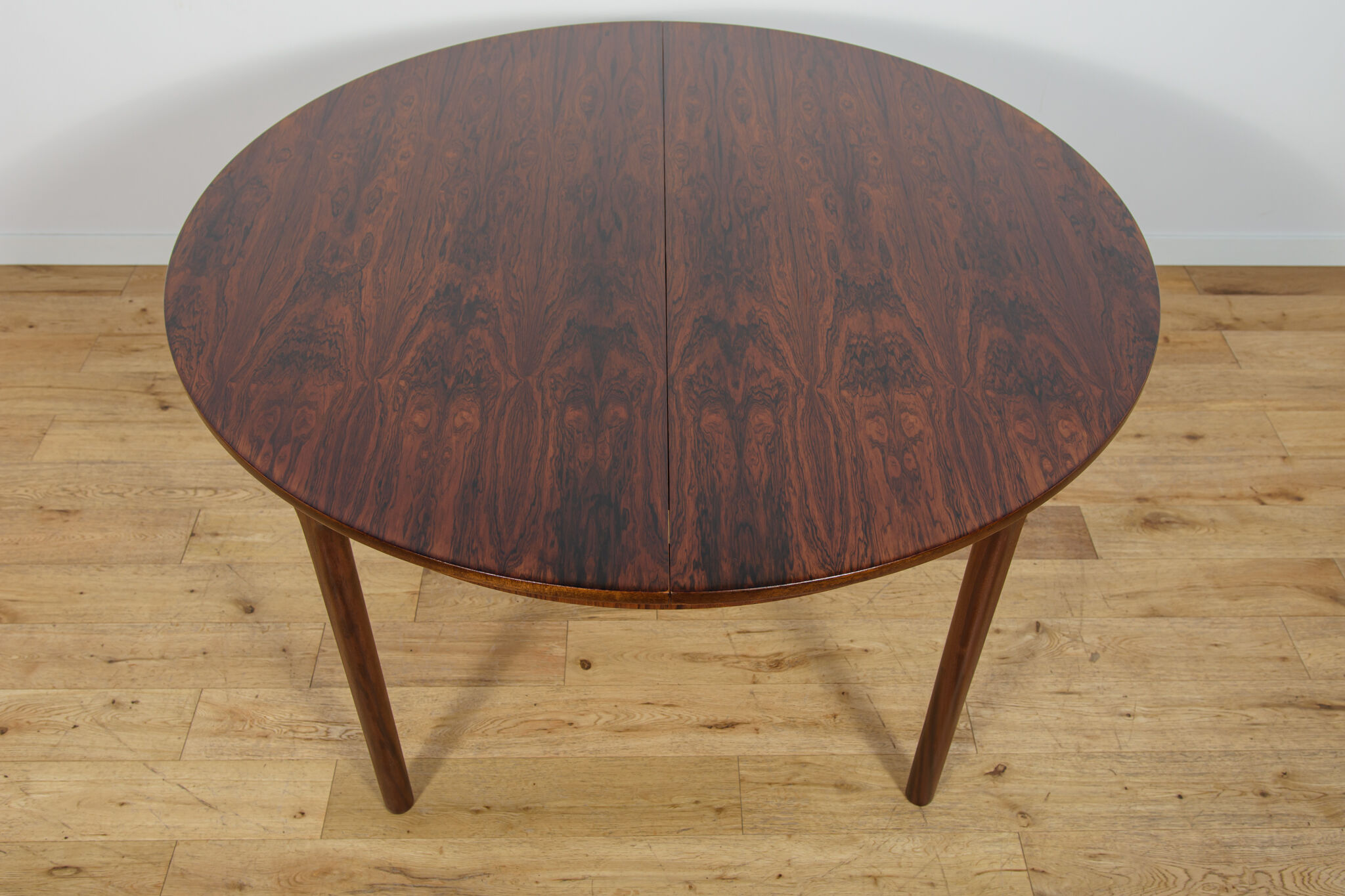 Mid-Century Round Rosewood Extendable Dining Table from McIntosh, United Kingdom, 1960s