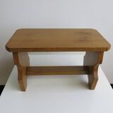 Petit tabouret repose-pieds en bois