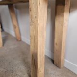 Artisanal workshop in solid wood