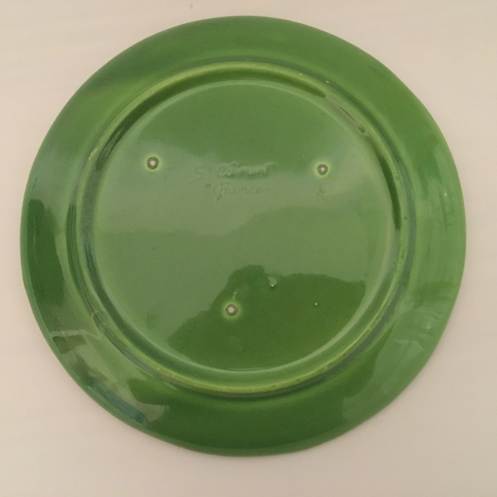 Set of 6 plates in slurry decorated with leaf decoration, "St Clément"