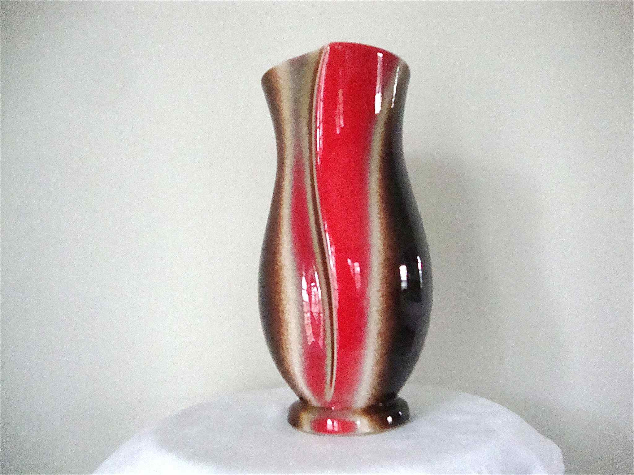 Sandstone vase glazed 60-70