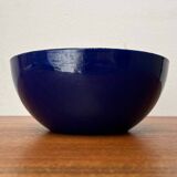 Modern blue enamel bowl from the mid-century by Kaj Franck for Finel, Finland, 1960s.