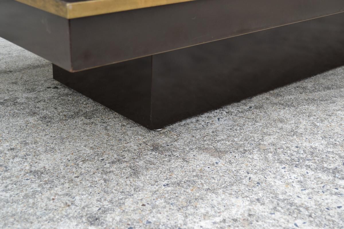 Coffee table of the 1970s