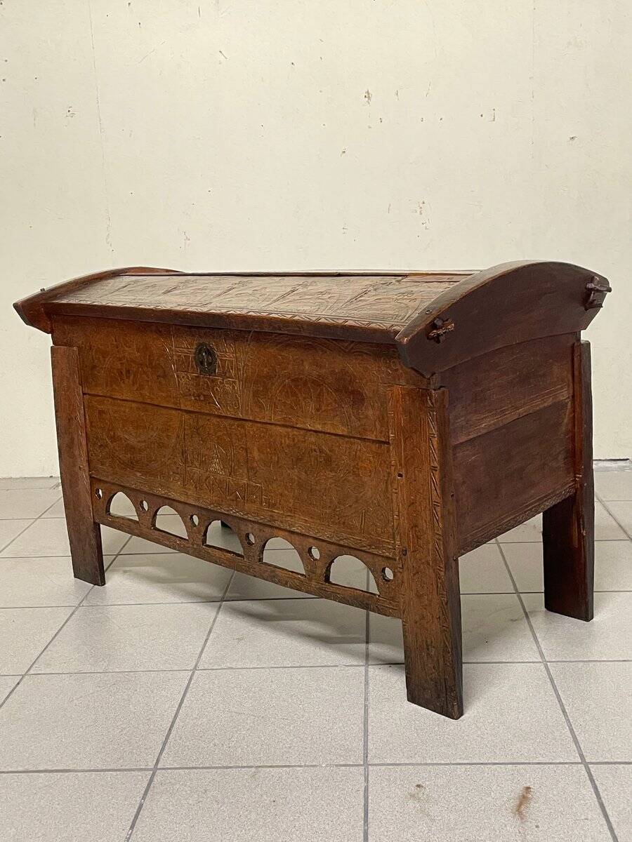 Antique beech chest of drawers, 19th century