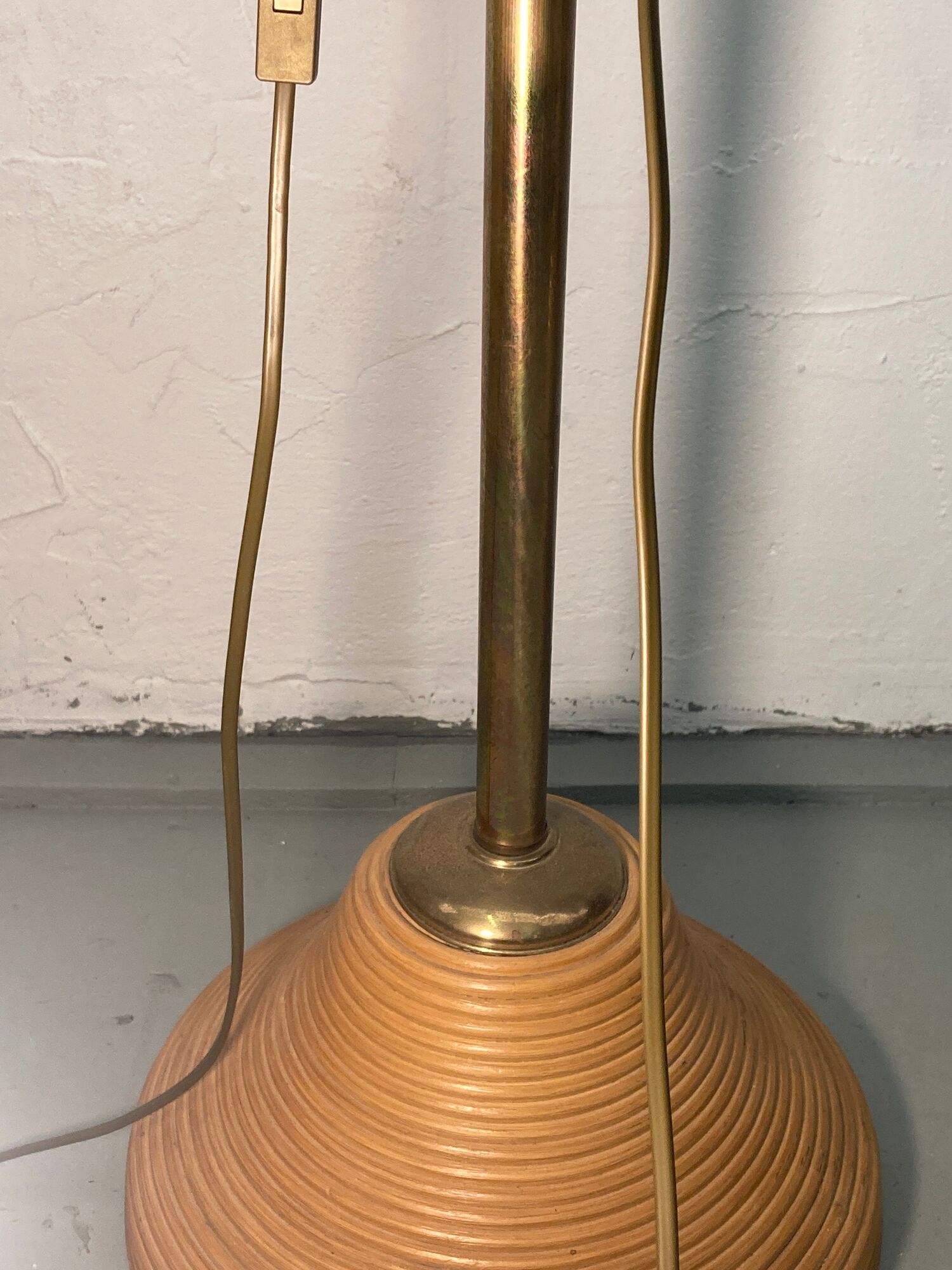 Bamboo rattan and brass pencil or split reed floor lamp, Italy 1980s