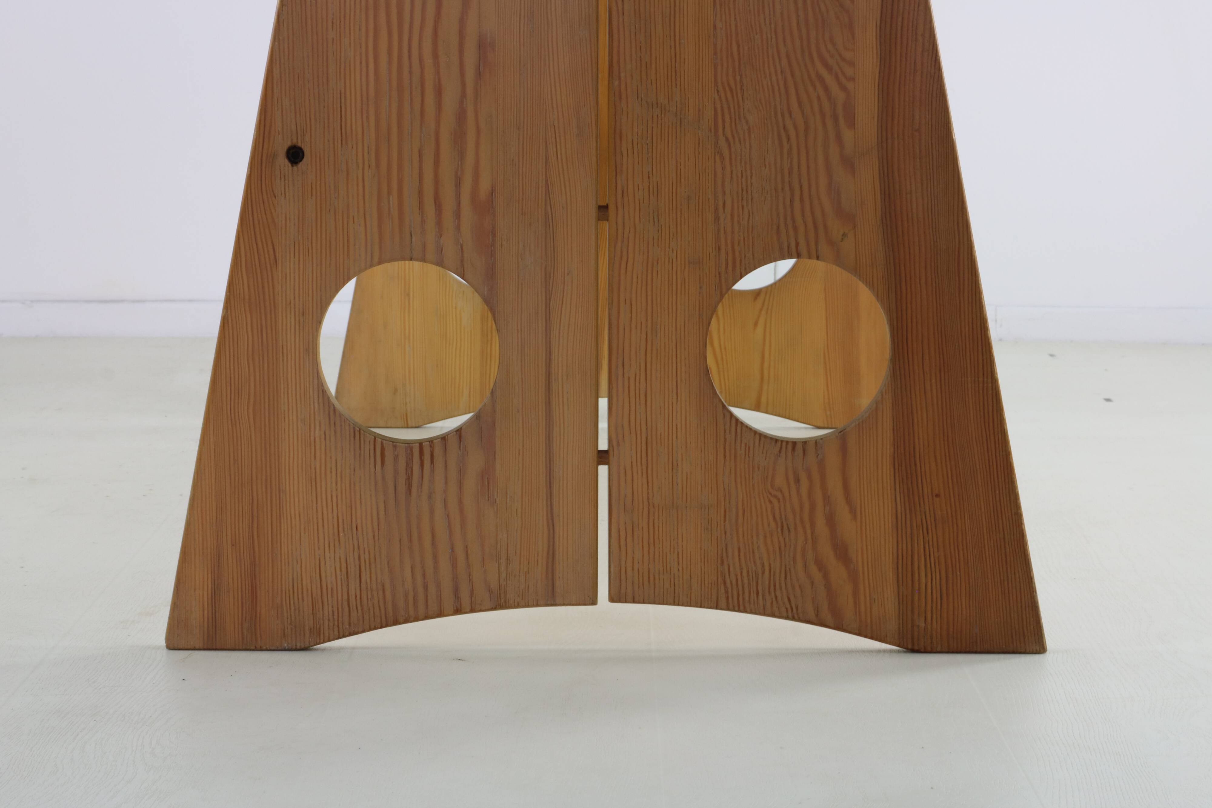 Swedish design height adjustable desk by Gilbert Marklund