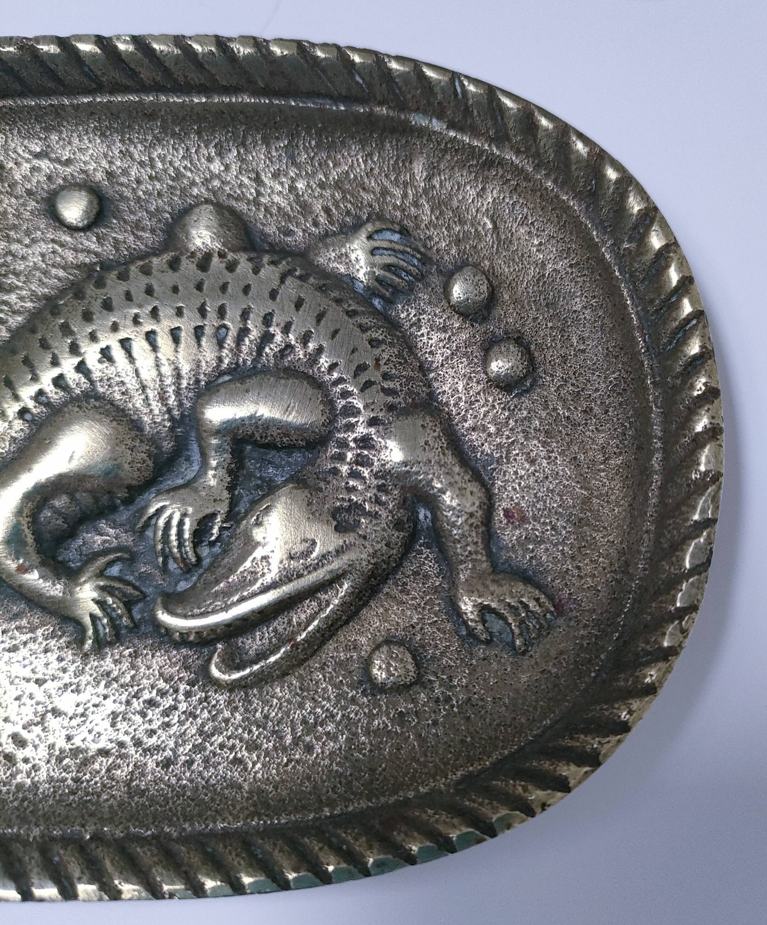 Gold-plated bronze crocodile emptier
