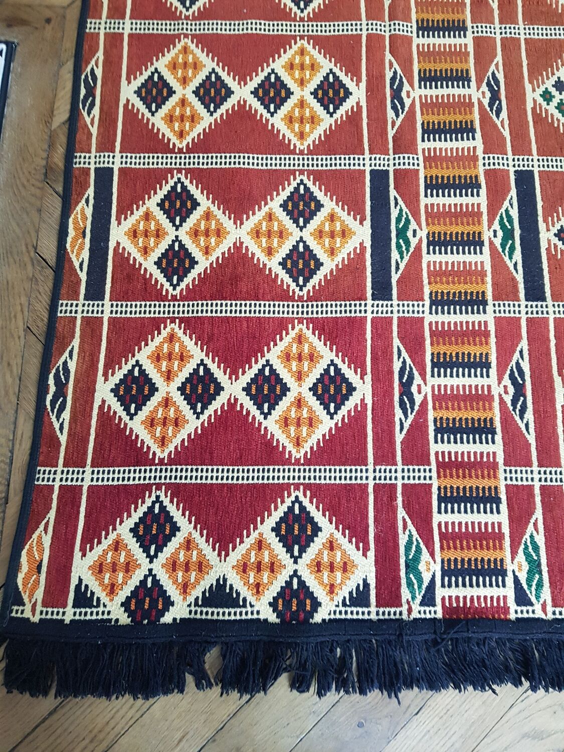 Ethnic woven rug 190 x 90