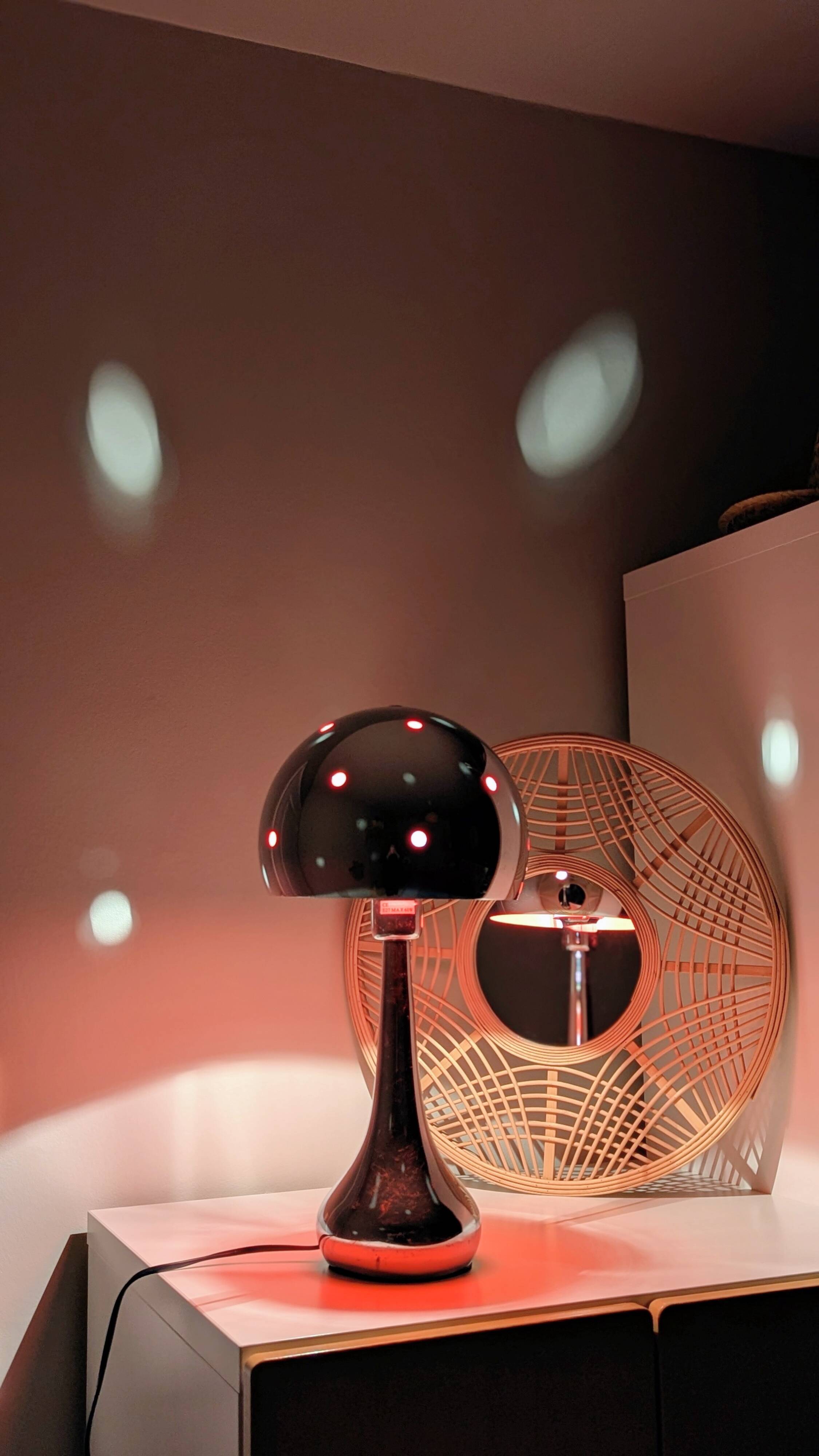 Space age chrome lamp (L-0222)