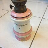 Ancienne lampe à pétrole en céramique