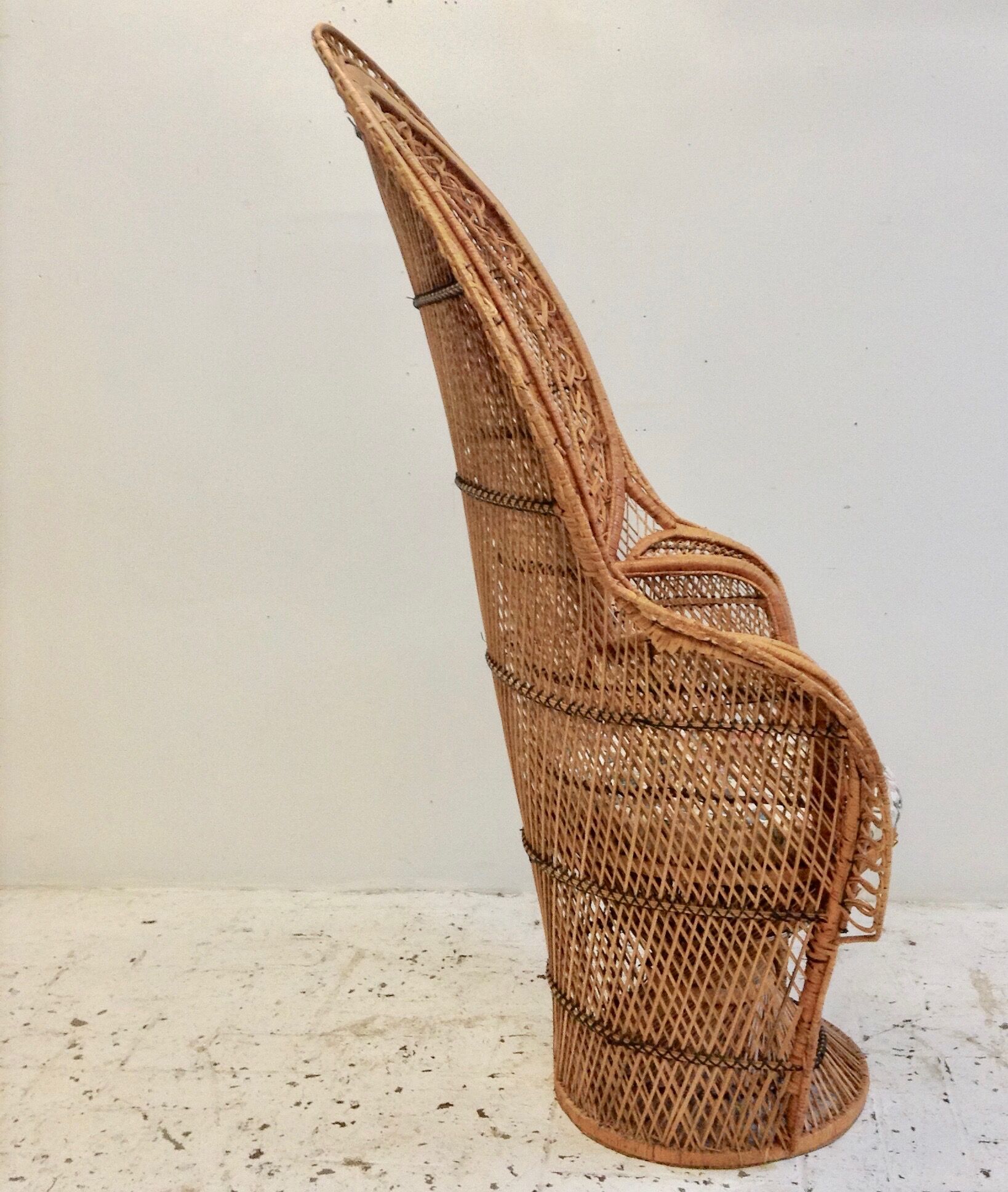 Chair Emmanuelle