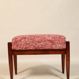 Fauteuil scandinave et repose-pieds couleur homard rouge design by H. Lis