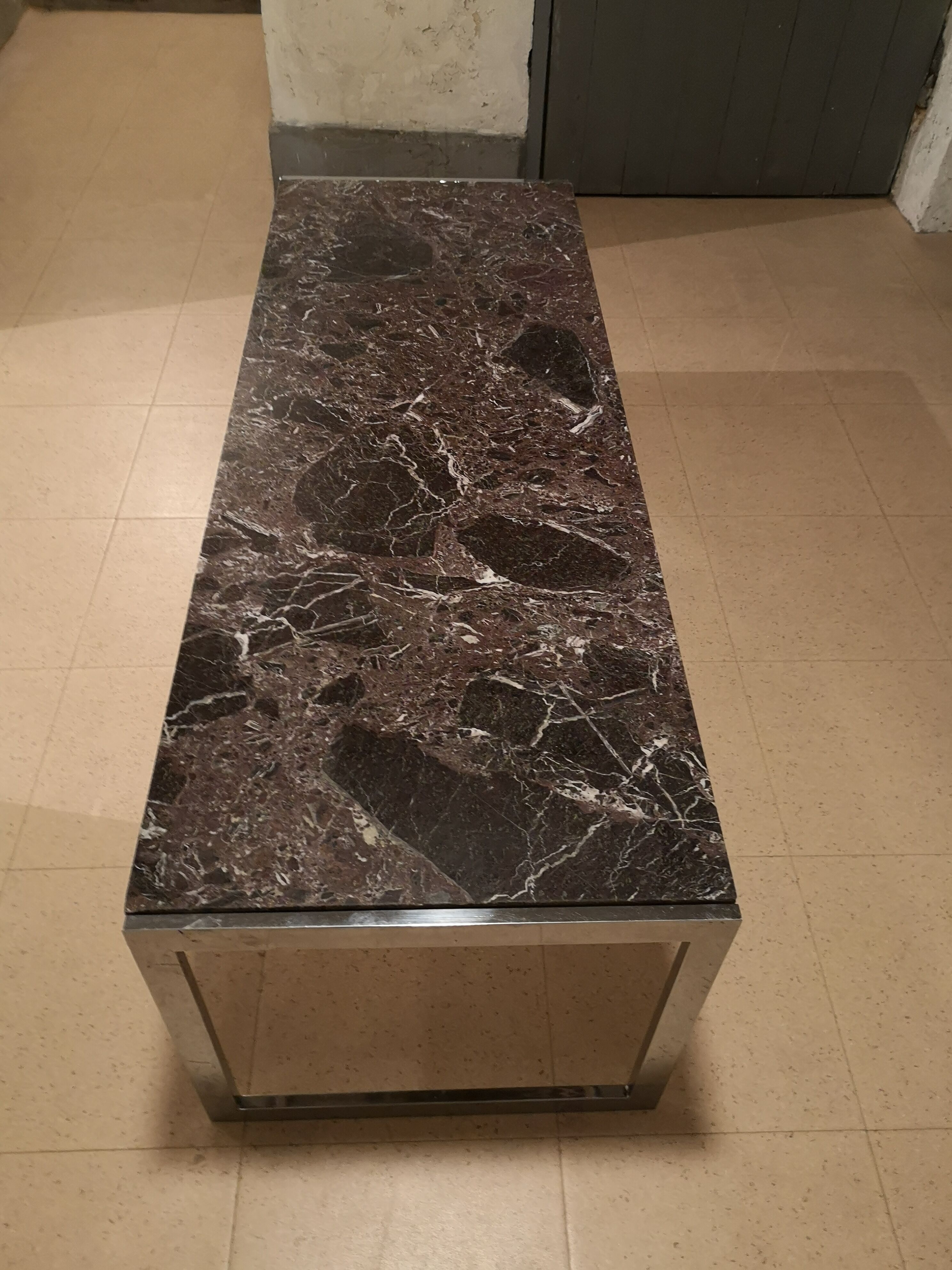 Marble low-plate coffee table