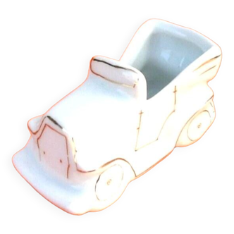 Car-shaped pocket tray White porcelain with gilding