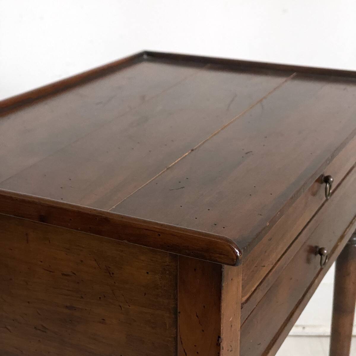 Small side table from the 19th century.