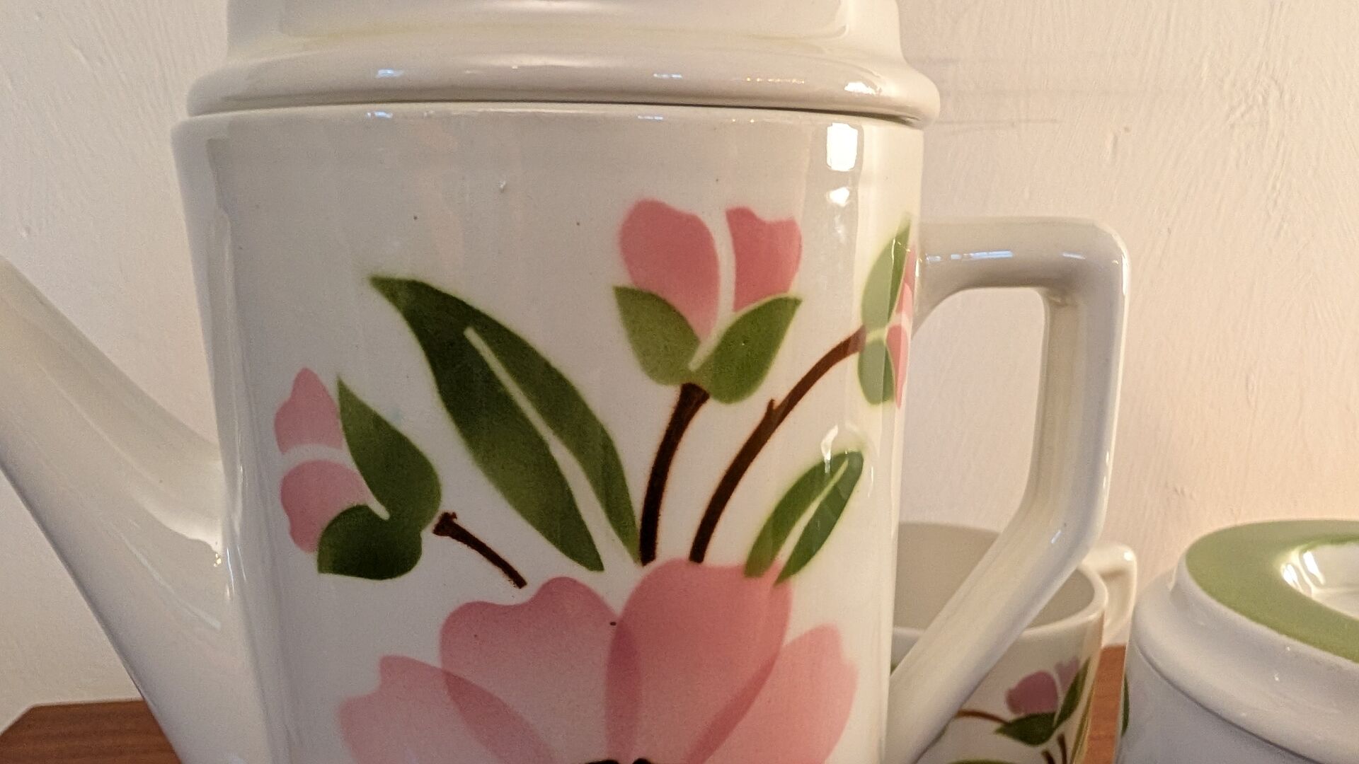 Service à café Moulin des Loups décor floral rose
