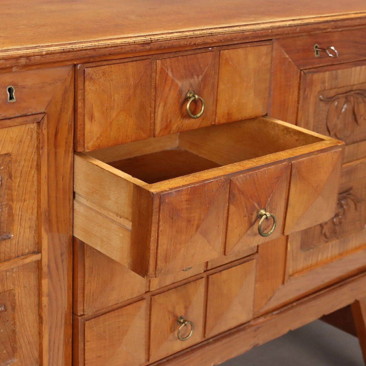 Vintage rustic buffet veneered in oak, Italy, 1950s.