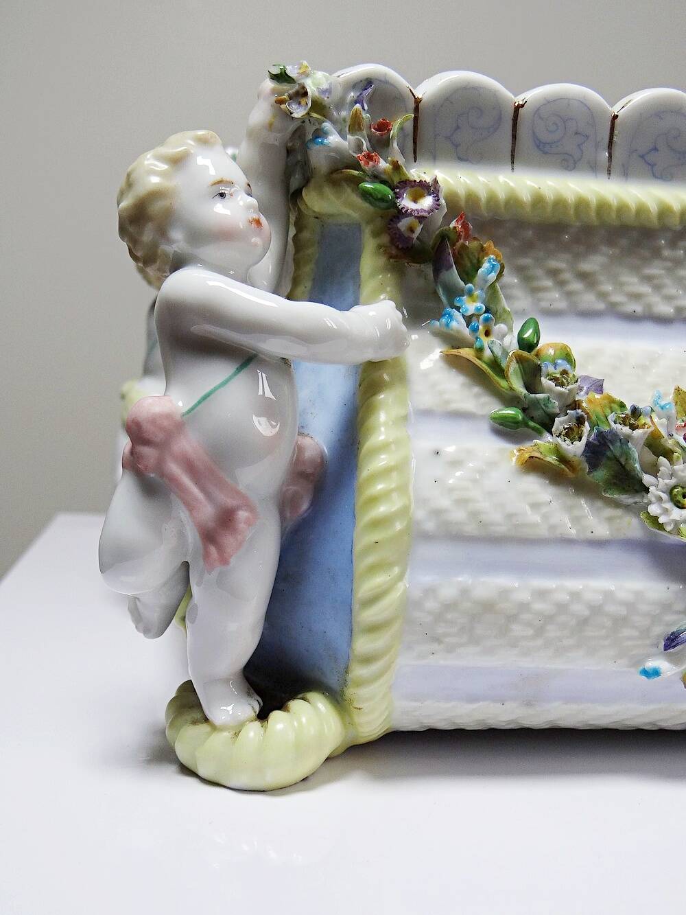 Small antique German porcelain planter Putti 19th century Meissen style