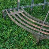 Half-moon florist plant holder