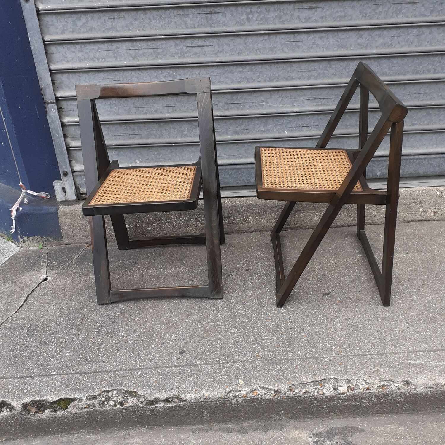 Folding chairs
