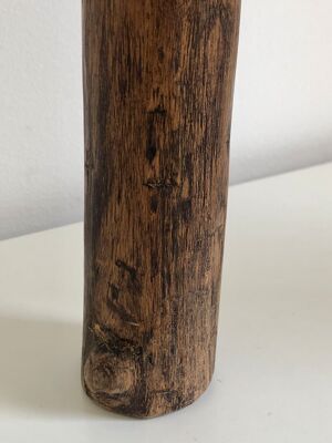 Tabouret tripode brutaliste en bois forme libre, 1970