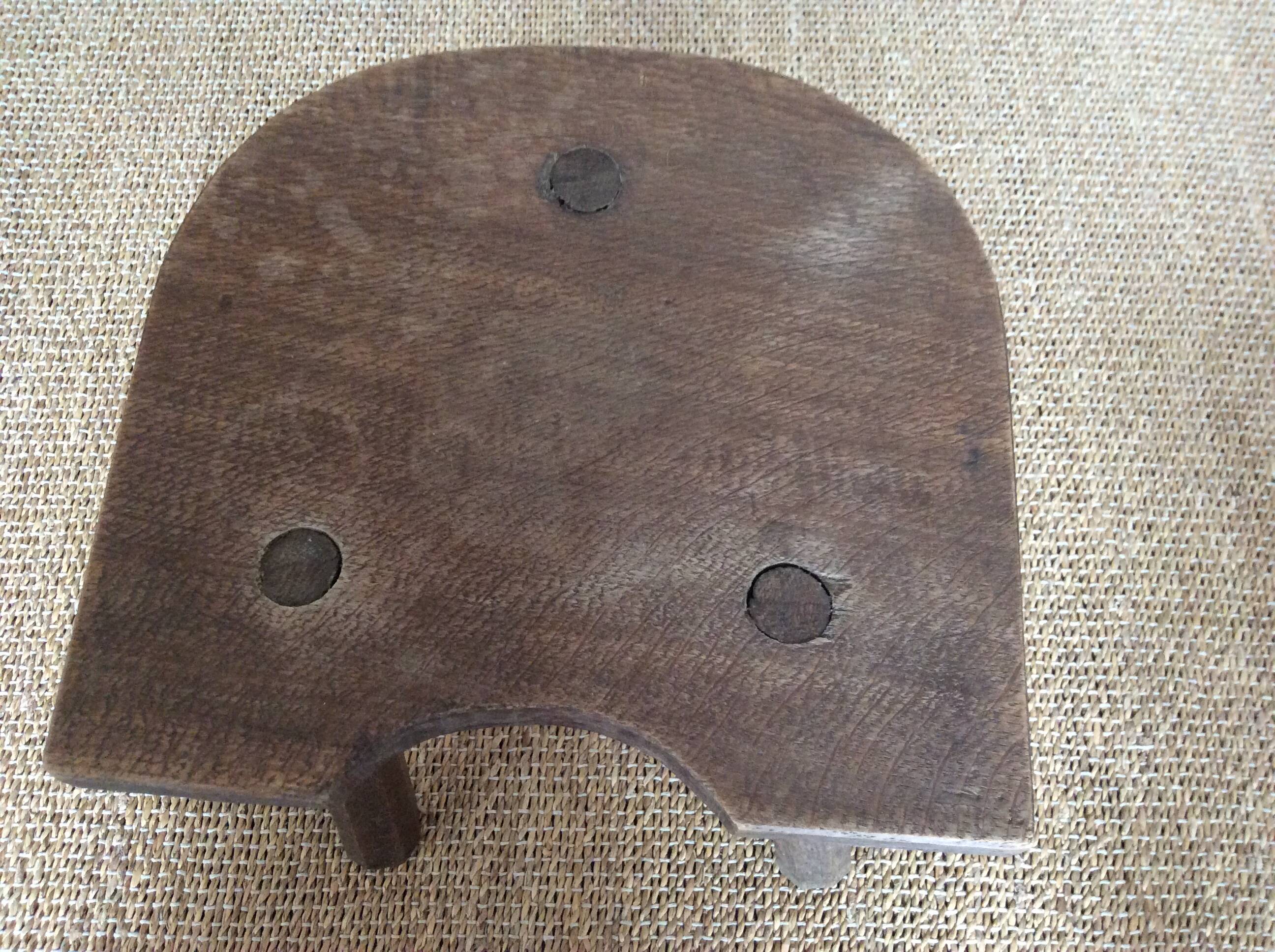 Tabouret tripode
