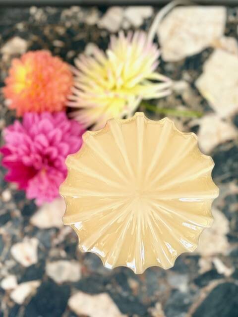 Art Deco lamp in uraline