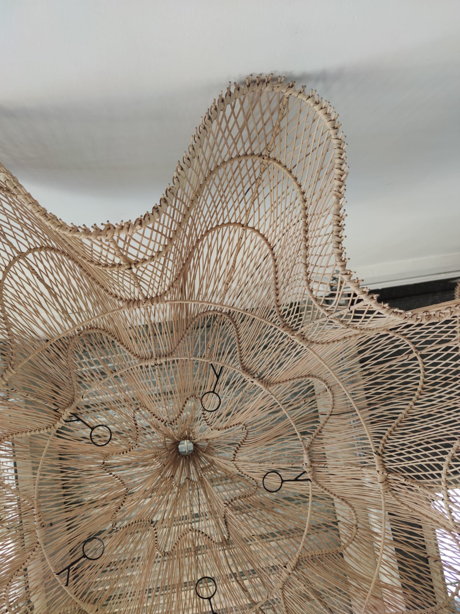 Huge rattan suspension in the shape of a corolla H:1m; D: 1m50